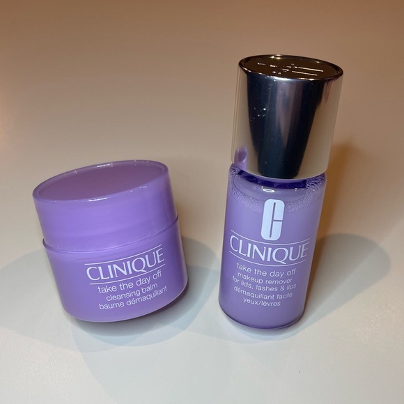 NEW! Clinique Take The Day Off Makeup Remover & Cleansing Balm - Picture 2 of 3